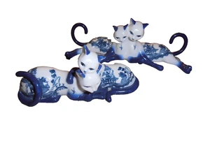 2 Hamilton Tail of Two Lovers Cat Figurine Tails Graceful Willow Blue Willow - Picture 1 of 4