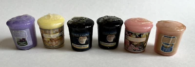 Yankee Candle 1.75 OZ Votivos Noche de Verano, Flor Lila, Melocotones LOTE DE 6, Foto 1 de 4