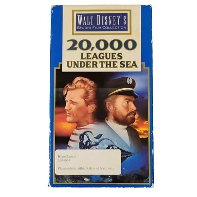 VHS Tape 20,000 Leagues Under the Sea Kirk Douglas Paul Lukas - Image 1 of 4