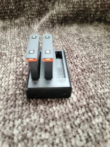Chargeur de Batterie 3 en 1 Charge Rapide pour Insta360 X4 plus 2 Batteries - Photo 1 sur 2