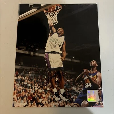 Foto firmada por Terrell Brandon de 8x10 con pegatina de certificado de autenticidad Foto 1 de 4