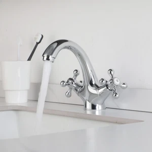 Grifo mezclador de lavabo cromado de un solo orificio para montaje en cubierta 2 manijas - Imagen 1 de 11