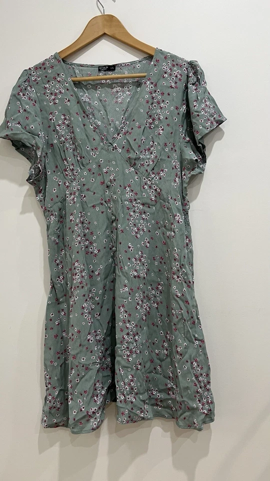 Cotton On Ladies Size Large Floral Dress - image 1 of 4