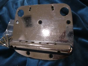 Fender Mustang Pat. vintage finales de 1960 - 1970 Trémolo vibrato número (sin brazo) - Imagen 1 de 8
