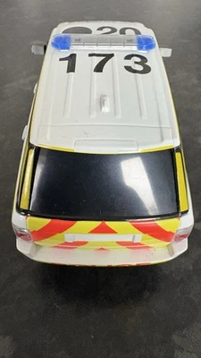 SCALEXTRIC - C2833 - DRIFT POLICE RANGE ROVER-  LIGHTS WORKING + SIREN.analogue - Image 1 of 4