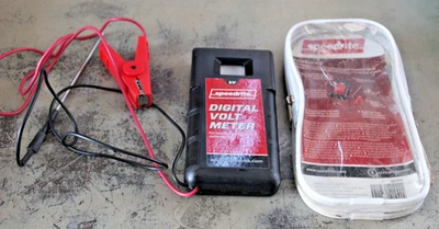 Speedrite digital volt meter for testing electric fencing systems only - Image 1 of 4