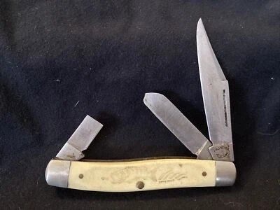 Imperial USA 4435 Frontier Scrimshaw Stainless 3 Blade Folding Pocket Knife Fish - Image 1 of 4