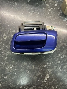 VAUXHALL ASTRA G MK4 CONVERTIBLE PASSENGER SIDE EXTERIOR DOOR HANDLE Z4JU UEZ47 - Picture 1 of 13