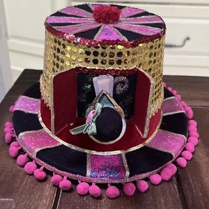 Rare - Wayne Kleski / Katherine’s Collection Coo Coo Bird Hat PINK RED BLK GOLD - Picture 1 of 6