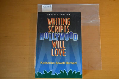 Writing Scripts Hollywood Will Love (Revised Edition, 2000) [193154] - Image 1 of 4