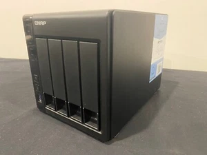 QNAP TS-451+ NAS with 26Tb HDD and cables - Picture 1 of 5