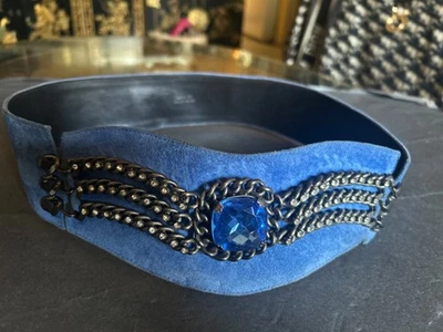 Cinturón ancho de gamuza con cadenas con estrás azul y transparente SUPER RARO años 80 ITALIA Foto 1 de 4