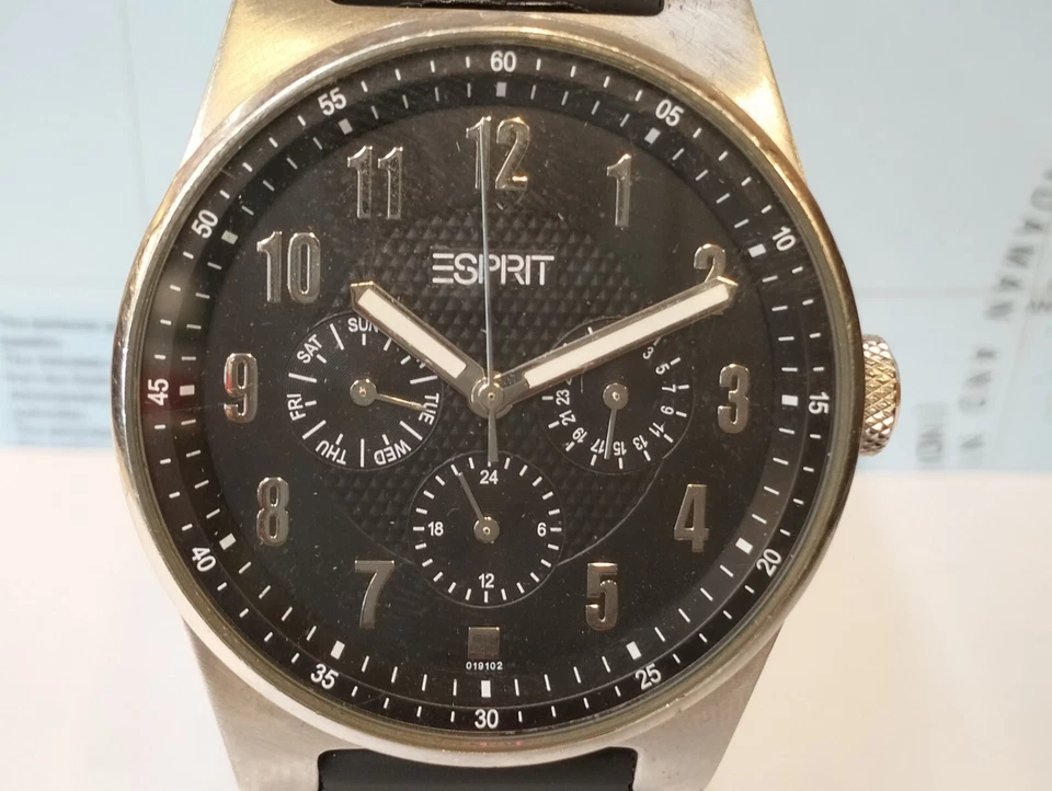 RELOJ ESPRIT MULTIFUNCIÓN CUARZO ESFERA NEGRA 101912 HOMBRE COMPLETO FUNCIONANDO VINTAGE Foto 1 de 4