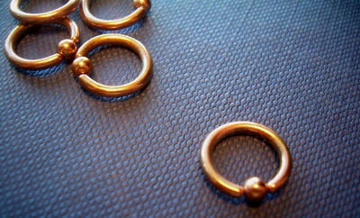 Una pieza. Anillo de cuentas enchapado en oro rosa de 14k 5/16" 6 mm 14 g pezón oreja tabique BB3 Foto 1 de 2