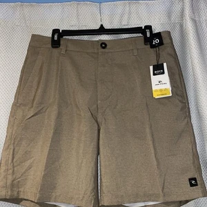Rip Curl Boardwalk Big Boys In Water On Land Bermuda Shorts in Khaki Sz 20 - Picture 1 of 6