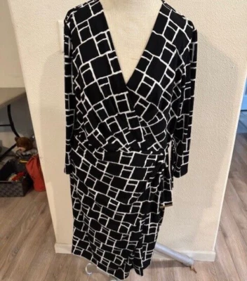 JONES OF NEW YORK BLACK AND WHITE WRAP DRESS LONG SLEEVE SIZE 16 - Image 1 of 4