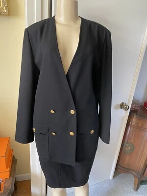 Traje falda Chanel vintage con botones de hoja de trébol.   Talla 44 Foto 1 de 4