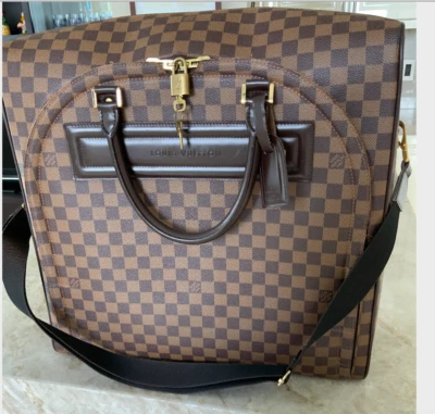 100 % AUTH LOUIS VUITTON Damier Ebene Nolita PM Travel Bag Suitcase - Image 1 of 4