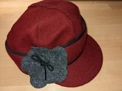 Stormy Kromer Women's Petal Pusher Wool Cap for Winter--Maroon/Black Size 6-3/4  - Image 1 of 4