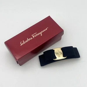 Auténtico Salvatore Ferragamo Vala Barrette lona dorada azul marino GP vintage - Imagen 1 de 8