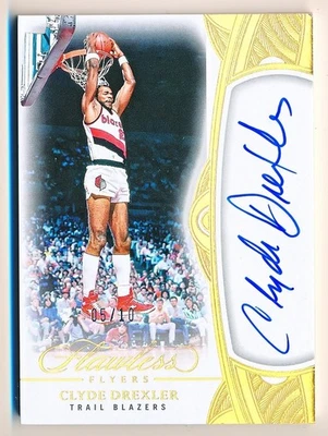 2024-25 Flawless Clyde Drexler Flyers Autographs Gold Auto #FLY-CLY (05/10) - Image 1 of 2