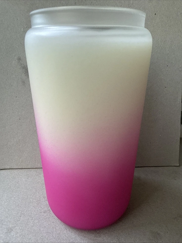 16 oz 100% soy candle. orange/white Color. - Image 1 of 3