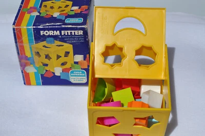 Vintage 1983-84 Form Fitter por CBS Toys-Todas 18 Peças-Caixa Original-Playskool - Imagem 1 de 4