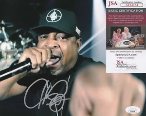 Foto firmada por Chuck D de 8x10 con certificado de autenticidad JSA #AT63164 enemigo público - Imagen 1 de 2