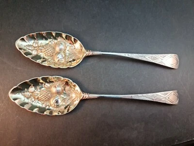  Antique Georgian Sterling Silver Berry Spoons Gilted Hallmarked London C.1810  - Image 1 of 4