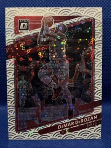 DEMAR DEROZAN 2021-22 Donruss Optic WHITE Photon Case Hit SSP #28 BULLS - Picture 1 of 3