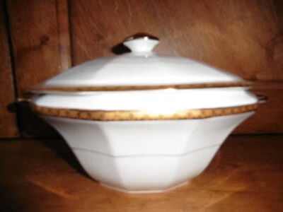 soupière en porcelaine Limoges signé A.Blin décor VIERZON vintage - Photo 1/3