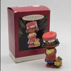Decorazione natalizia vintage Hallmark Keepsake Tamika Penda bambini 1996 - Foto 1 di 7