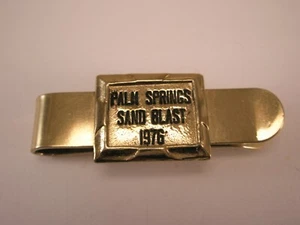 1976 Palm Springs Sand Blast Event Vintage Tie Bar Clip - Picture 1 of 6