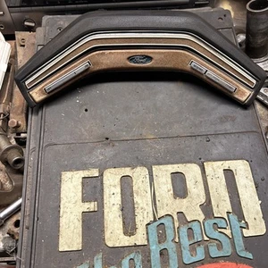 1980 1986 Ford F150 F250 XLT XL Truck WoodGrain Horn Pad Cruise Bronco F350 - Picture 1 of 9