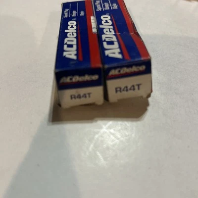 R44T AC Delco GM Engine Spark Plugs - Qty Of 2 - New Old Stock - Free Shipping - Image 1 of 4