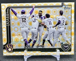 2025 Topps Series 2 MILWAUKEE BREWERS Holiday Sun Team Card! - Picture 1 of 2
