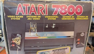 Sistema de videojuegos Atari 7800 VCS (completo en embalaje original) works classic 8-bit chinch mod - Imagen 1 de 9