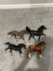 Vintage Breyer Horse Lot of 4  - Picture 1 of 3