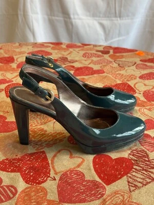Zapatos de mujer Tahari azul verdoso con tira trasera talla 7M Foto 1 de 4