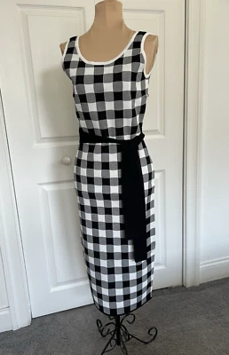 Vestido midi sin mangas con estampado de guinga negro/blanco rosa sin fin talla S Foto 1 de 4