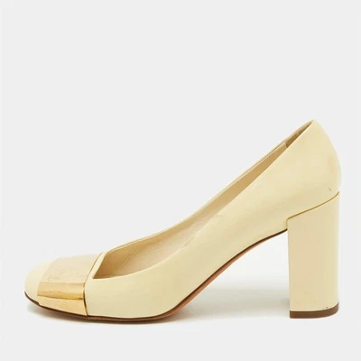 Zapatos de salón Louis Vuitton de charol crema con tacón ancho talla 38 Foto 1 de 4