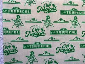 NUEVO Y DIFÍCIL DE ENCONTRAR TELAS DE CAMELOTE LETRERO TROPICAL SCHITT'S CREEK CAFÉ *100 % algodón FQ* - Imagen 1 de 3