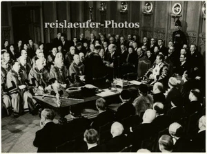 Clement Atlee recibe libertad de ciudad, foto original de 1953 - Imagen 1 de 1