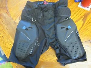 Demon Snowboard protective pads  Shorts Men's L 32-34 unused or Mint