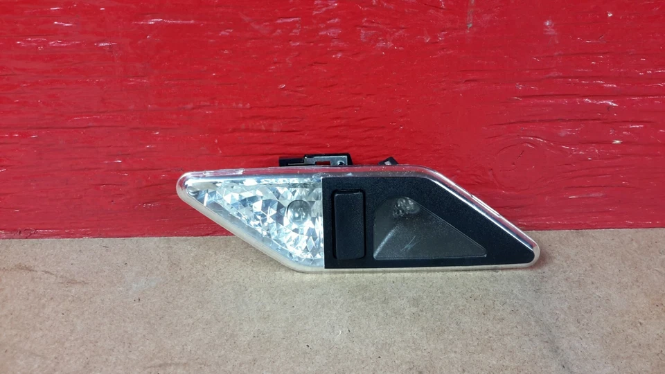 Luz de lectura de puerta interior trasera izquierda BMW 325CI E46 2001-2006 8375585 OEM Foto 1 de 4