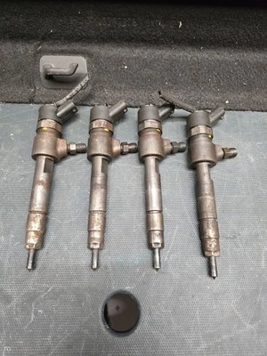VAUXHALL SAAB ALFA FIAT 1.9 CDTI TID JTD 150BHP SET OF 4 INJECTORS 0445110276 - Image 1 of 4