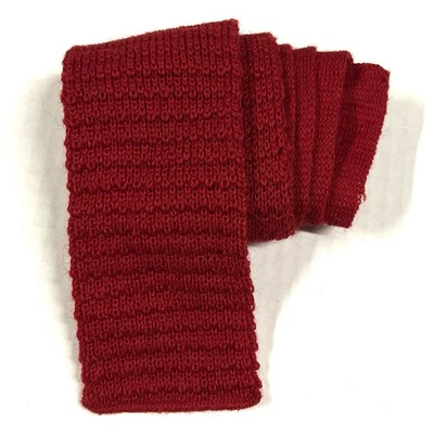 Calcetín tejido rojo corbata mohair lana gallo Rufflernit de colección tipo EDICIONES TRITURADAS Foto 1 de 4