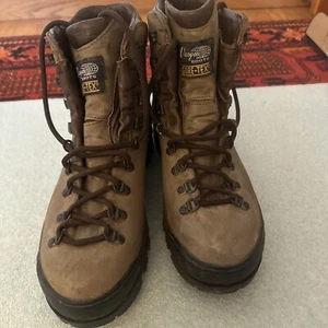 vasque hiking boots men 9.5 7577 Crampon Ready Great Shape - Picture 1 of 14