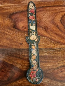 Ein schöner Kaschmir Pappmaché Brieföffner, Kaschmir, Indien, Anfang 20. Jh. - Bild 1 von 8