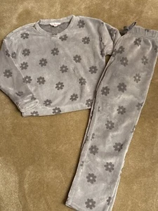 Girls Two Piece Fleece Pajamas, Size 14 - Picture 1 of 2